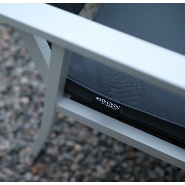 Alesund Sofagruppe med bord (2+1+1+bord) - Hvit / Grå Alesund Sofagruppe med bord (2+1+1+bord) - Hvit / Grå