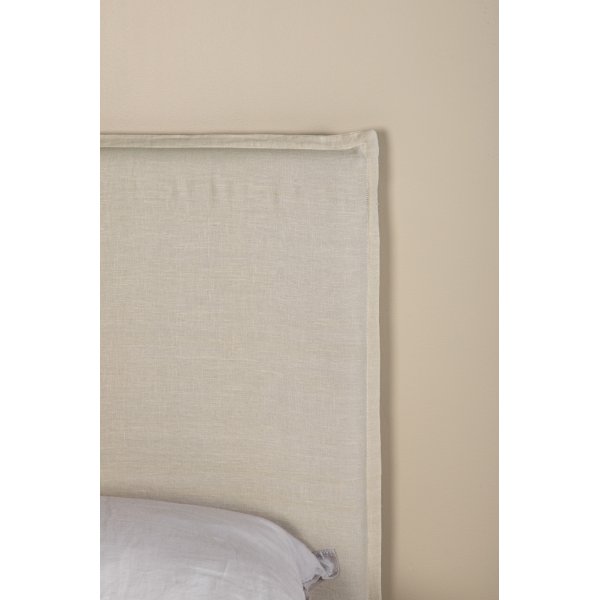 Signe sengegavltrekk 140 cm - Beige Signe sengegavltrekk 140 cm - Beige