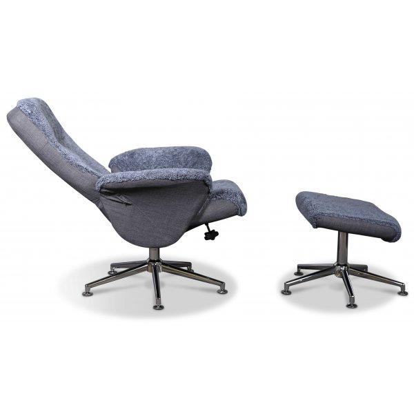 Times lenestol med fotskammel (Recliner) - Lysegrått saueskinn Times lenestol med fotskammel (Recliner) - Lysegrått saueskinn