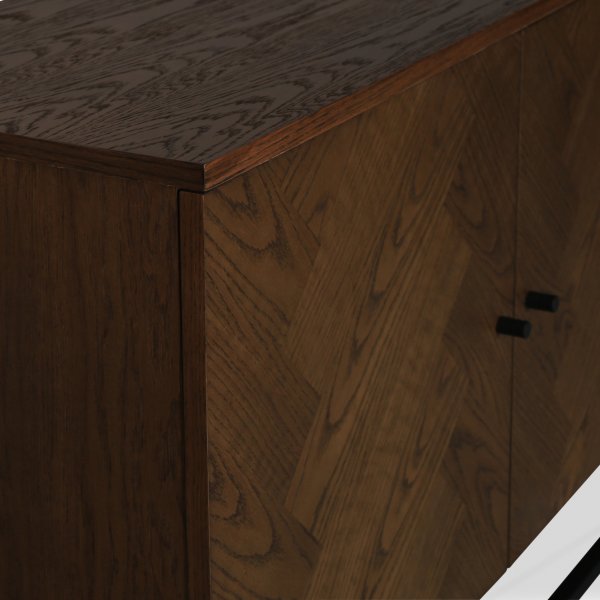 Edge 3.0 skjenk - Brunfarget sildbein Edge 3.0 skjenk - Brunfarget sildbein