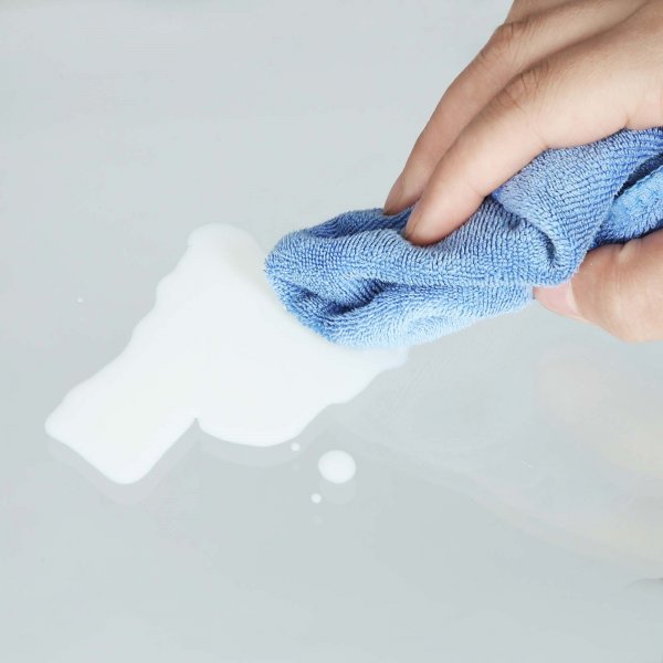 Katarina sidebord Ø50 cm - Gull Katarina sidebord Ø50 cm - Gull